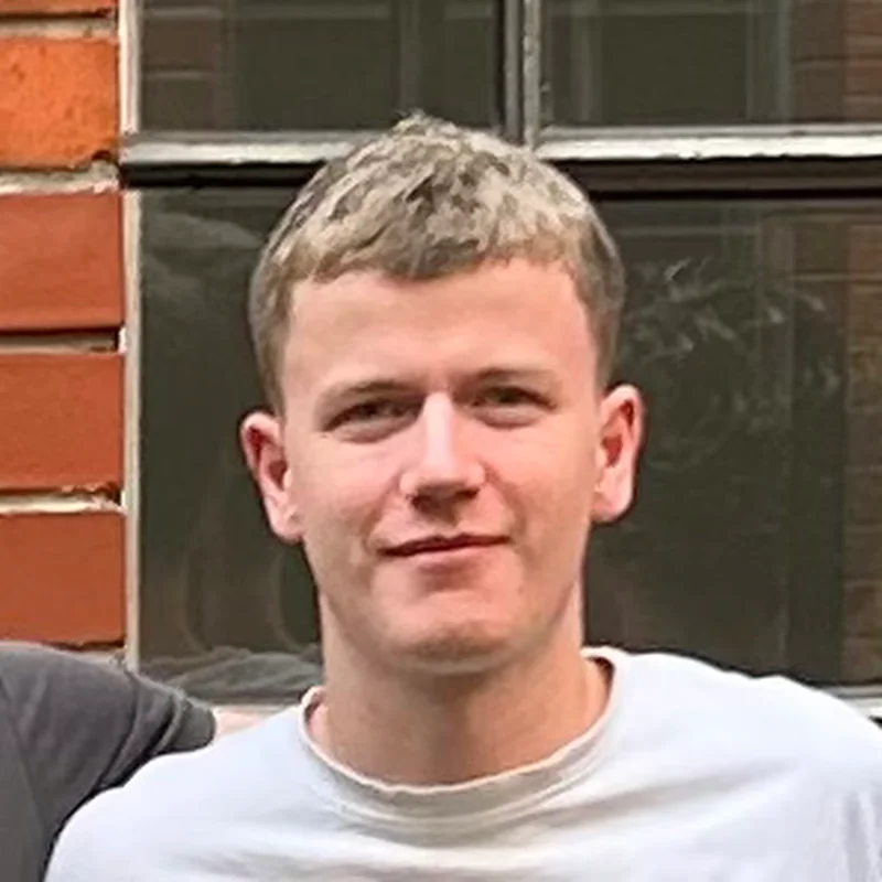Leonard Off, Marketing & Betrieb